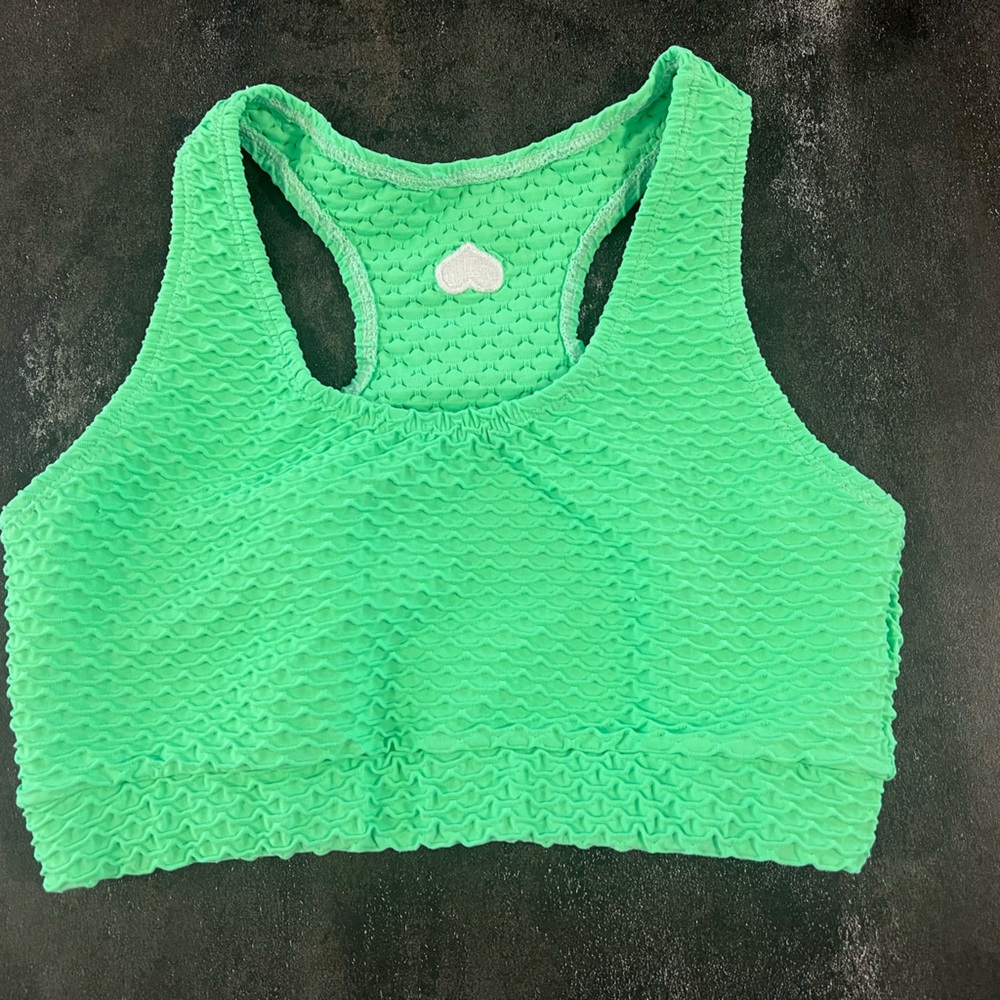 Like new sports bra